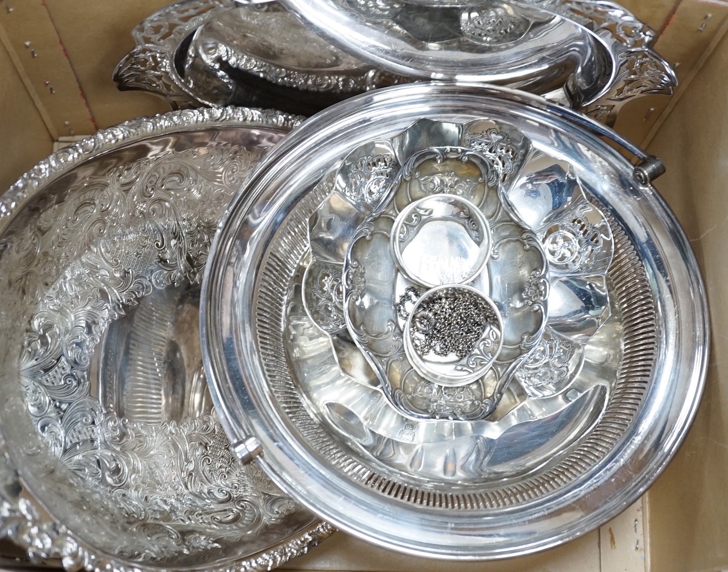 Mixed silver plated wares